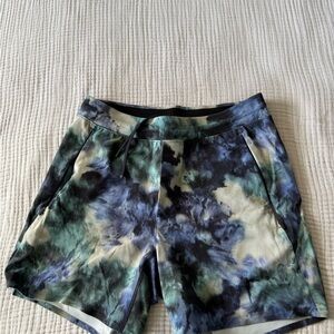 Lululemon 6” Balancer Shorts - Medium, Used